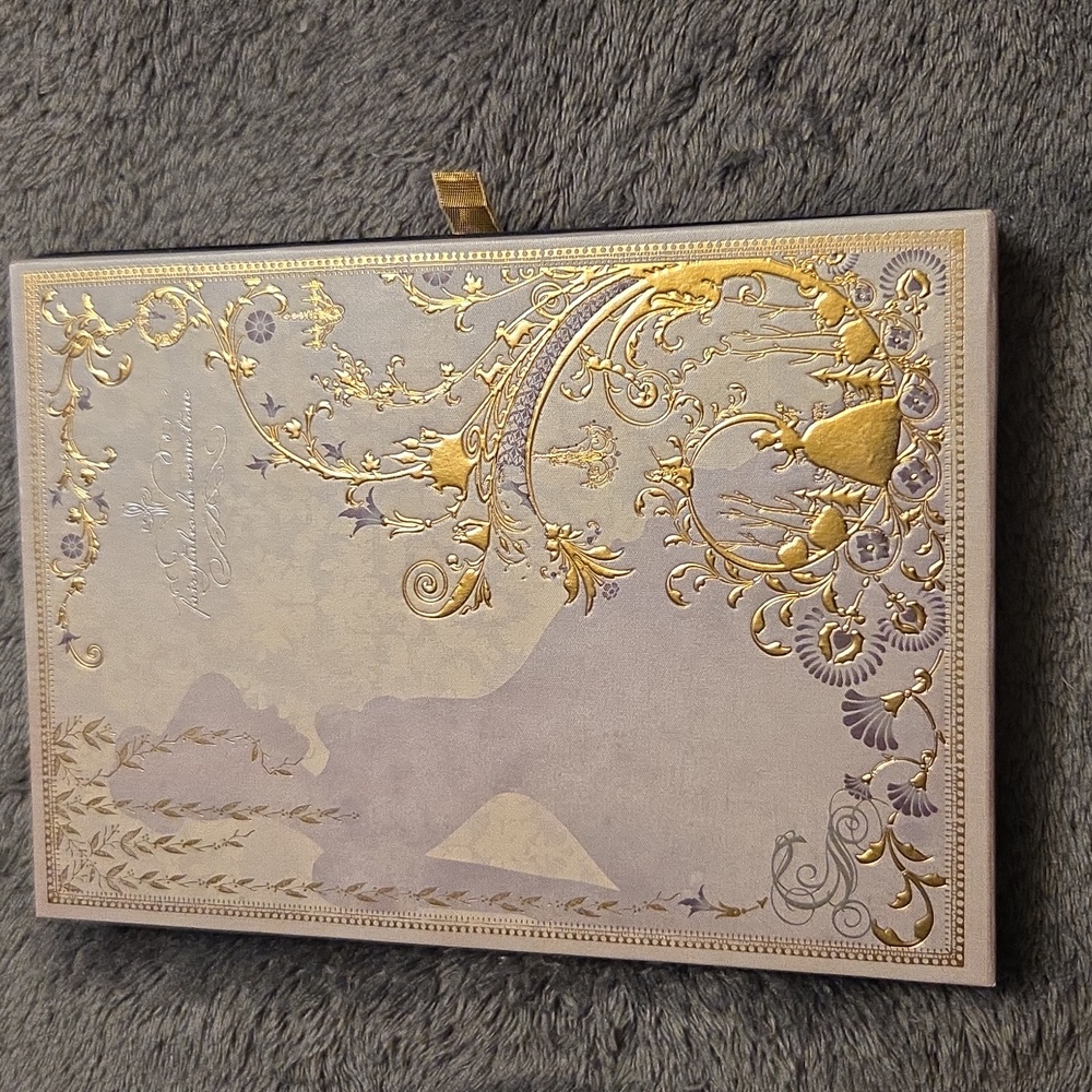 Disney Pricesss Storybook Eyeshadow Pallets - Picture 2 of 13